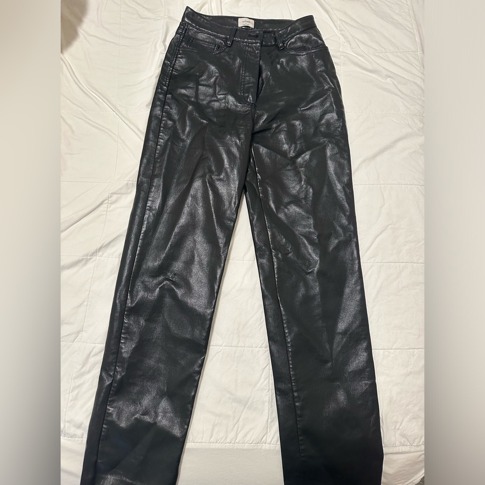 Wilfred leather pants from Aritzia
